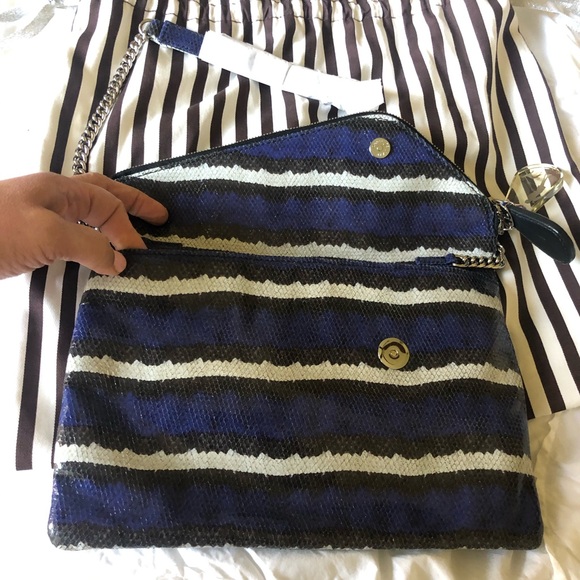 Henri Bendel purse/pouch - Picture 13 of 16